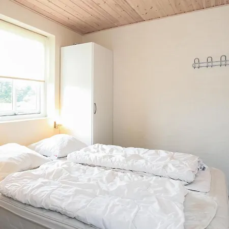 Stunning Home In Ringkobing With Sauna *